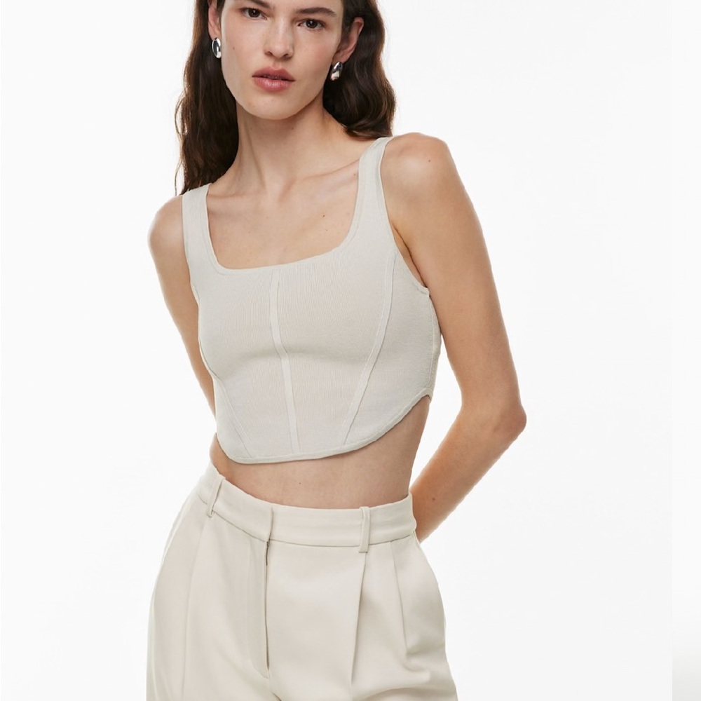 Aritizia Babaton Cream Women's Crop Top